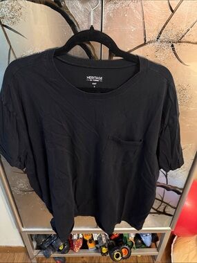 torrid Heritage Black Short Sleeve Pocket Tee